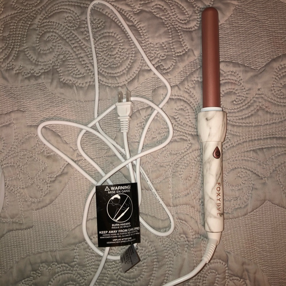 Foxy bae curling iron